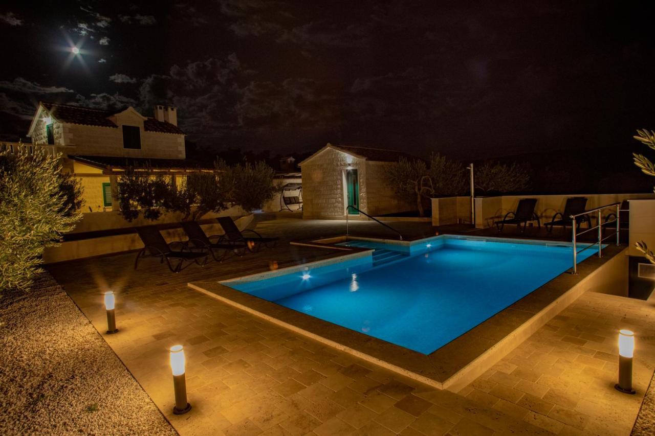Opg Villa Meri Pucisca Exterior foto