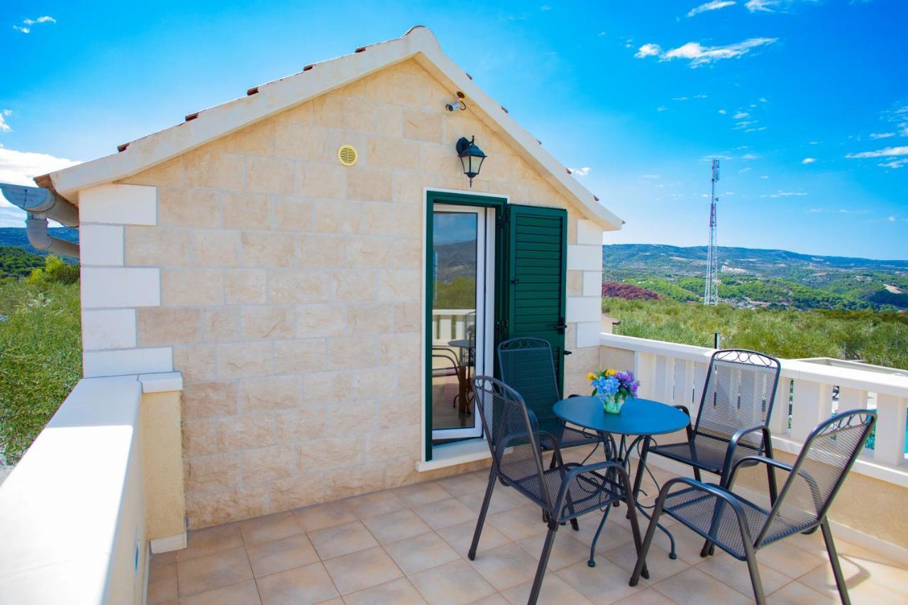 Opg Villa Meri Pucisca Exterior foto
